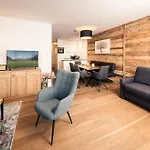 דירה Bellevue Residences - Luxurious Lakeside