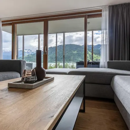 Bellevue Residences - Luxurious Lakeside Lejlighed