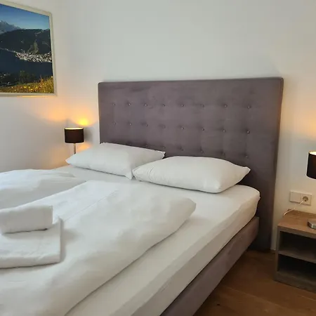 Bellevue Residences - Luxurious Lakeside Apartament