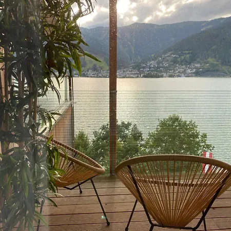 Apartment Bellevue Residences - Luxurious Lakeside