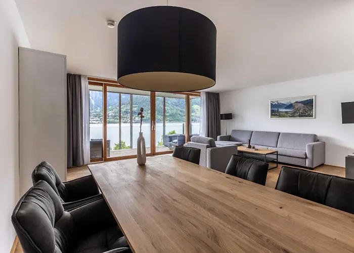 Apartamento Bellevue Residences - Luxurious Lakeside *