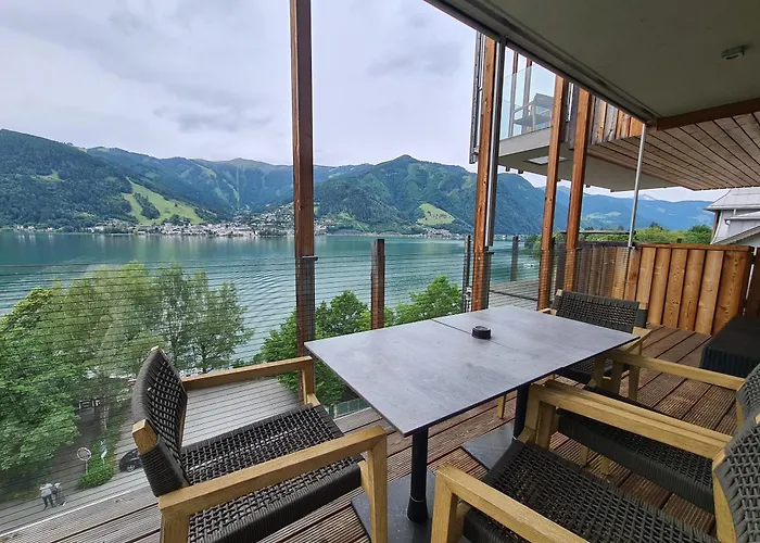 Bellevue Residences - Luxurious Lakeside
