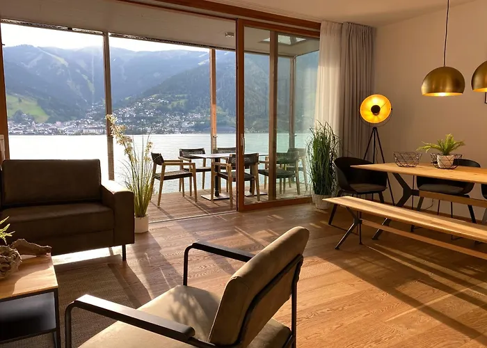 Apartamento Bellevue Residences - Luxurious Lakeside *