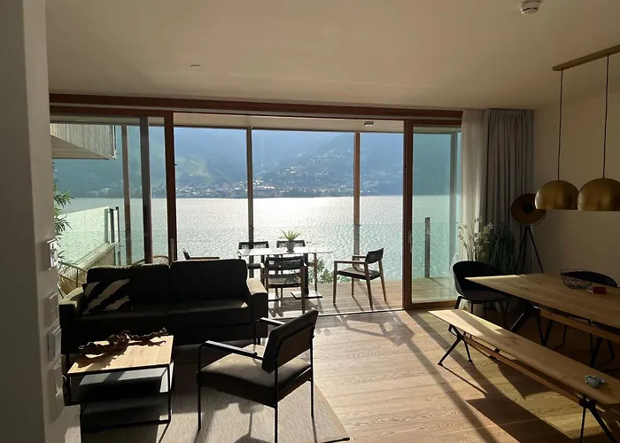 Apartamento Bellevue Residences - Luxurious Lakeside *