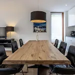 Bellevue Residences - Luxurious Lakeside דירה צל-אם-זי