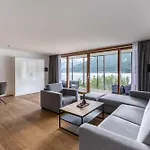 Bellevue Residences - Luxurious Lakeside *