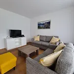Bellevue Residences - Luxurious Lakeside צל-אם-זי