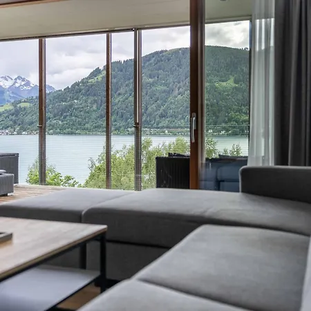 Apartment Bellevue Residences - Luxurious Lakeside